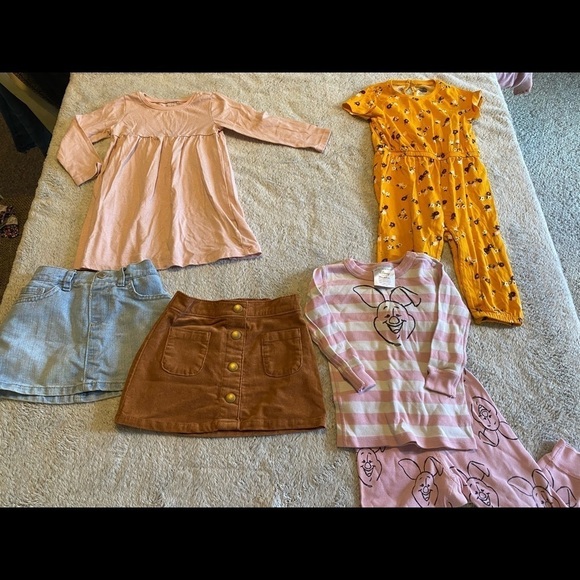 18-24 month lot - Picture 1 of 6